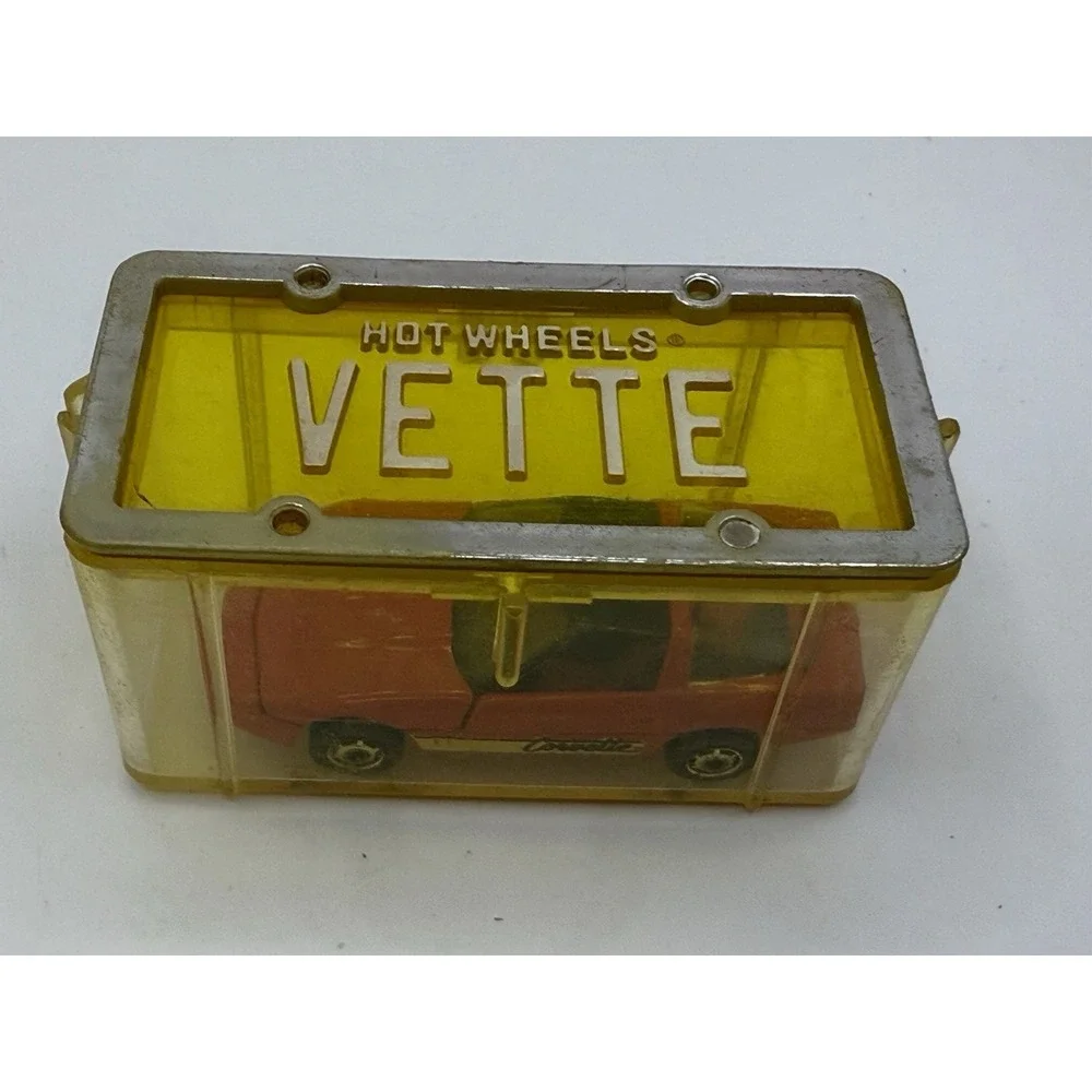 Hot Wheels 1984‎ Corvette Red Diecast Car w/ VETTE Display Case Malaysia